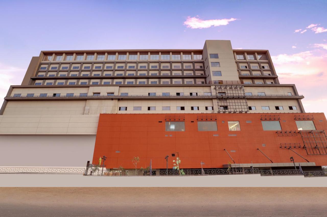Keys Lite By Lemon Tree Hotels, Urban Square, Udajpur Zewnętrze zdjęcie